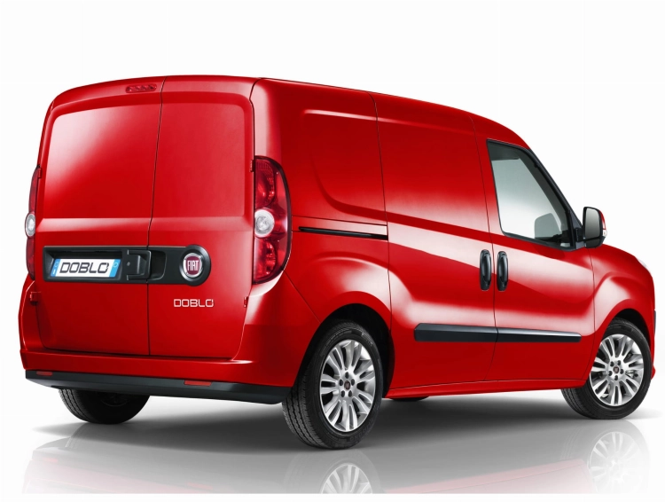 fiat-doblo-cargo-03.jpg