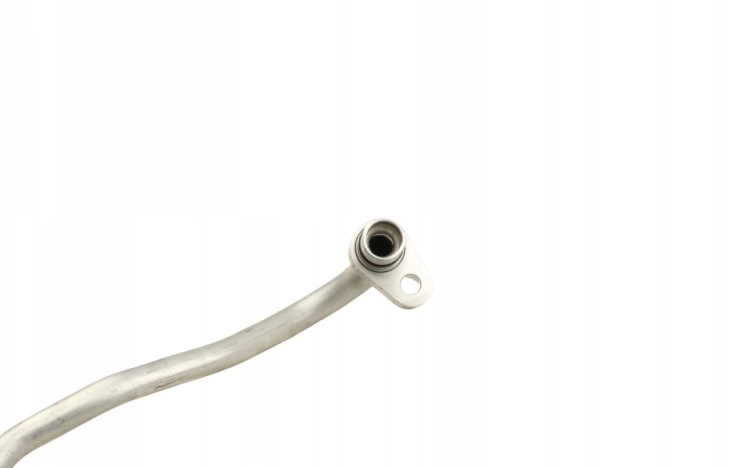 924905136R 95521948 924906293R.jpeg